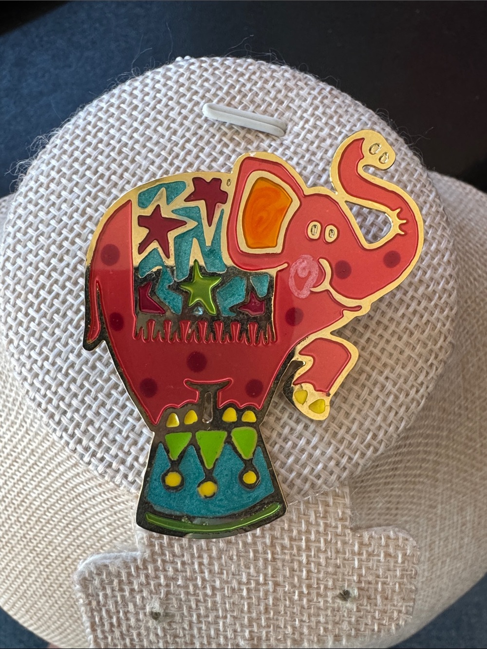 VTG Two Hands Inc Enamel Circus Elephant Brooch Pin Cloissone